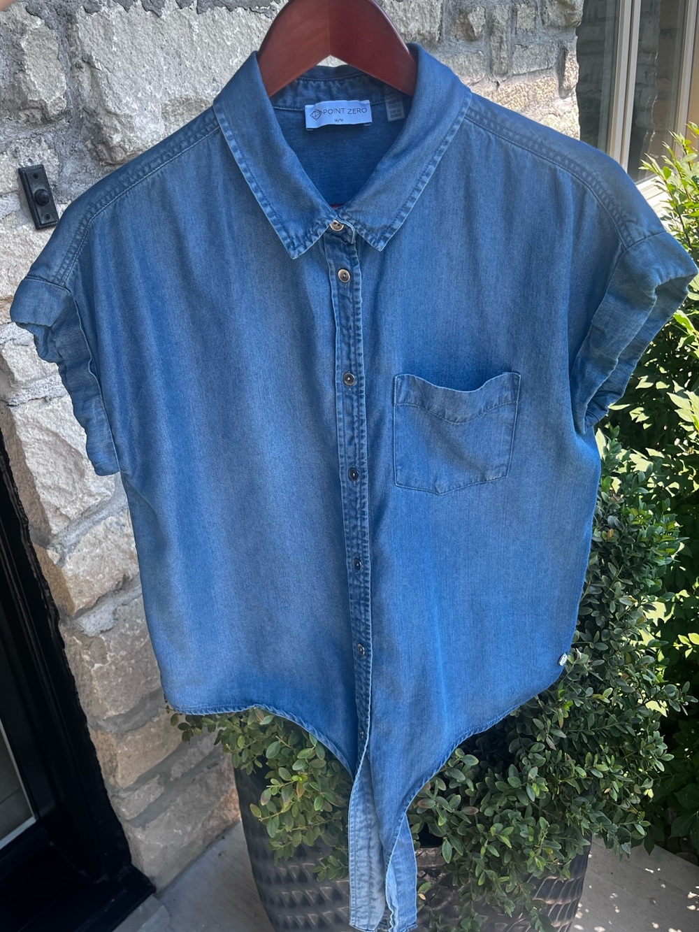 POINT ZERO New Button-Front Denim Tie-Front Shirt in Medium Blue M NWOT